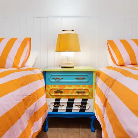 - Pinksparrow - Lägenhet