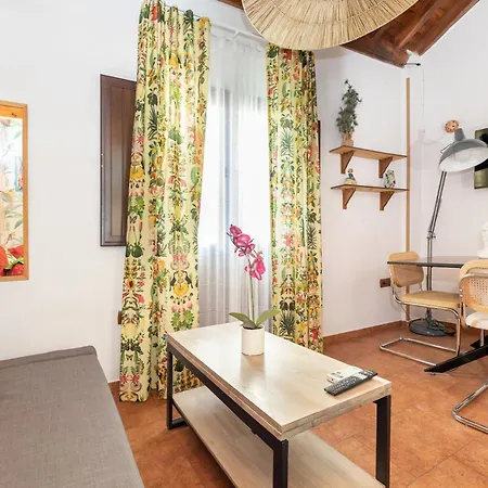 Apartment - Pinksparrow -