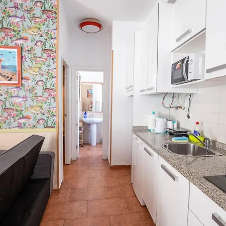 - Pinksparrow - Apartment