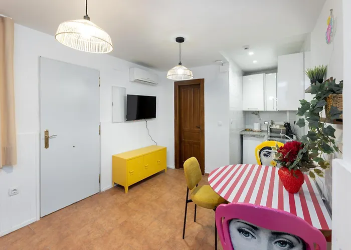 Apartment - Pinksparrow -